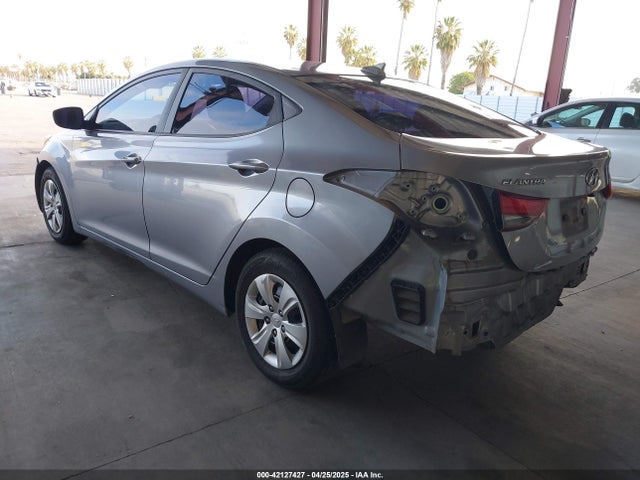 5NPDH4AE8GH734409 Hyundai ELANTRA SE
