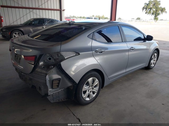 5NPDH4AE8GH734409 Hyundai ELANTRA SE
