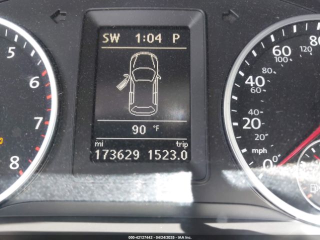 WVGAV3AX5EW580879 Volkswagen TIGUAN S
