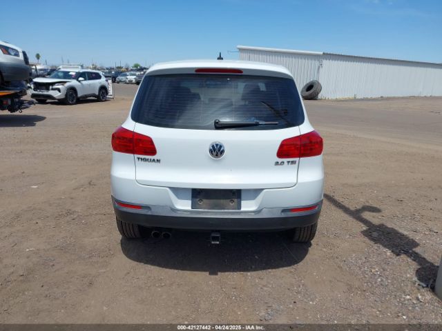 WVGAV3AX5EW580879 Volkswagen TIGUAN S