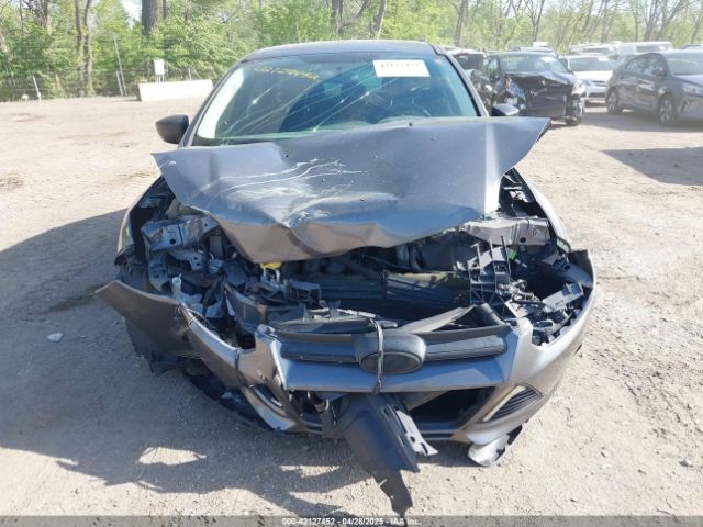 1FADP3E28EL427561 Ford FOCUS S