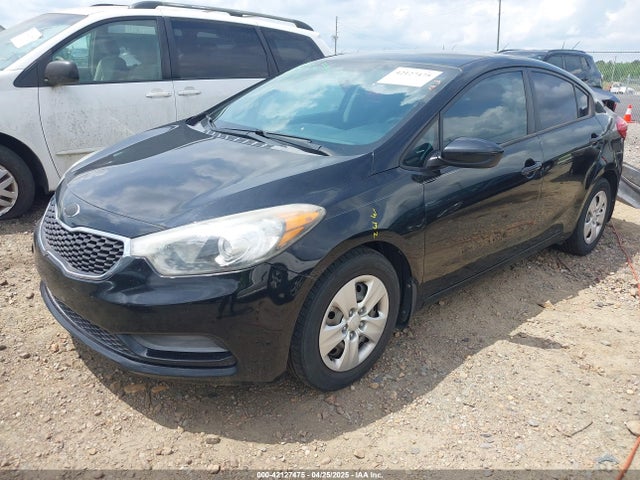 KNAFK4A61F5262276 KIA FORTE LX