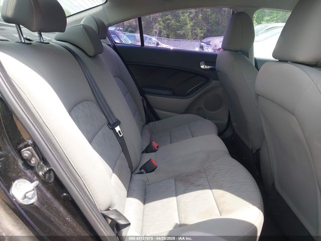 KNAFK4A61F5262276 KIA FORTE LX