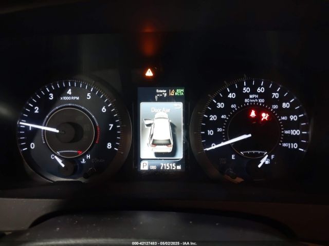 5TDYZ3DC0JS943986 Toyota Sienna Xle 8 Passenger