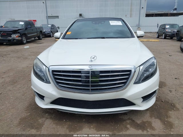 WDDUG8CB2FA158230 Mercedes-Benz S 550