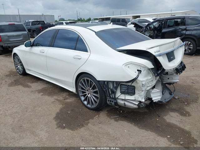 WDDUG8CB2FA158230 Mercedes-Benz S 550