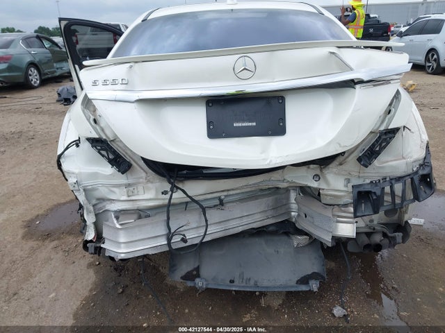 WDDUG8CB2FA158230 Mercedes-Benz S 550