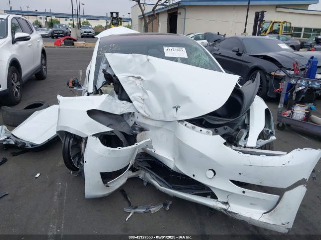 5YJ3E1EA4JF076099 Tesla Model 3 Long Range/mid Range