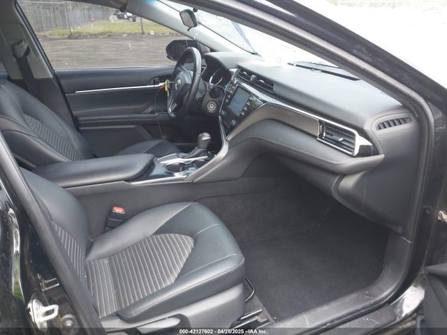 4T1B11HK8JU638309 Toyota CAMRY SE