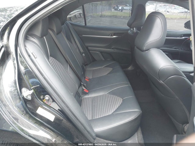 4T1B11HK8JU638309 Toyota CAMRY SE