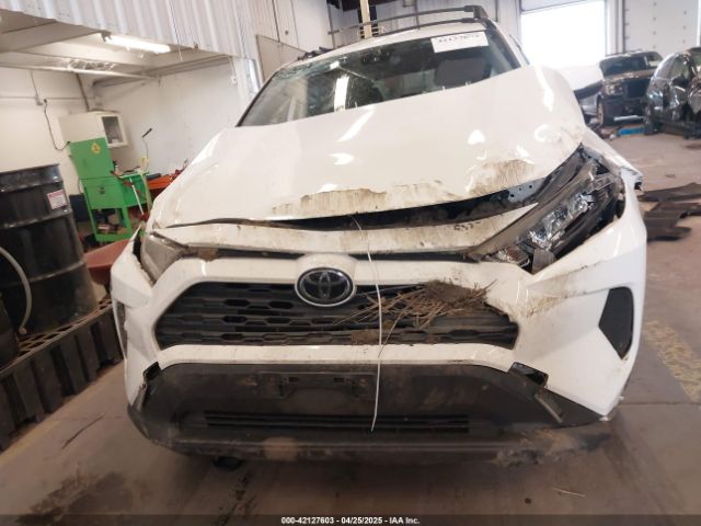 JTMG1RFV8KD503144 Toyota RAV4 LE