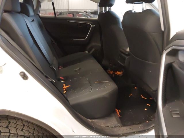 JTMG1RFV8KD503144 Toyota RAV4 LE