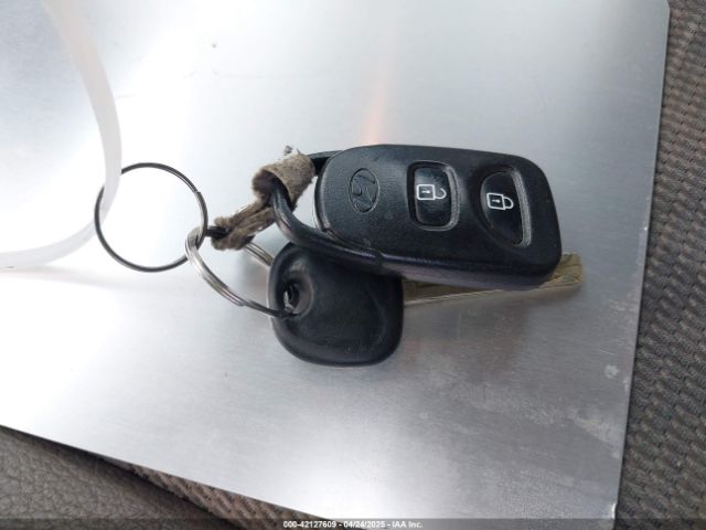 KM8JU3AG9EU887213 Hyundai TUCSON SE