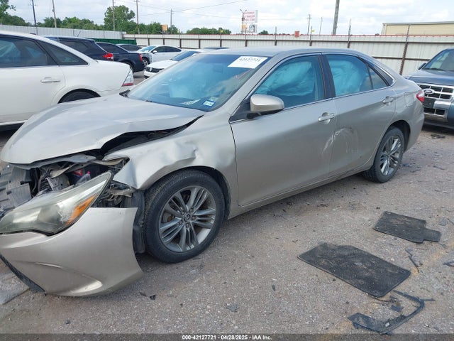 4T1BF1FKXFU486190 Toyota CAMRY SE