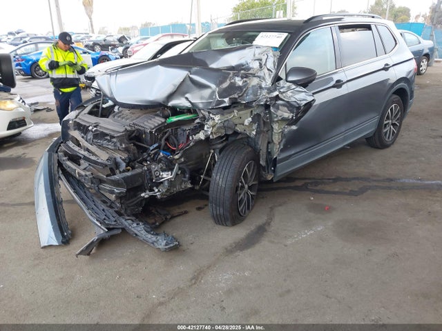 3VV3B7AX5KM161599 Volkswagen Tiguan 2.0t Se/2.0t Sel/2.0t Sel R-line/2.0t Sel R-line Black