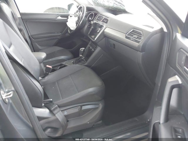 3VV3B7AX5KM161599 Volkswagen Tiguan 2.0t Se/2.0t Sel/2.0t Sel R-line/2.0t Sel R-line Black