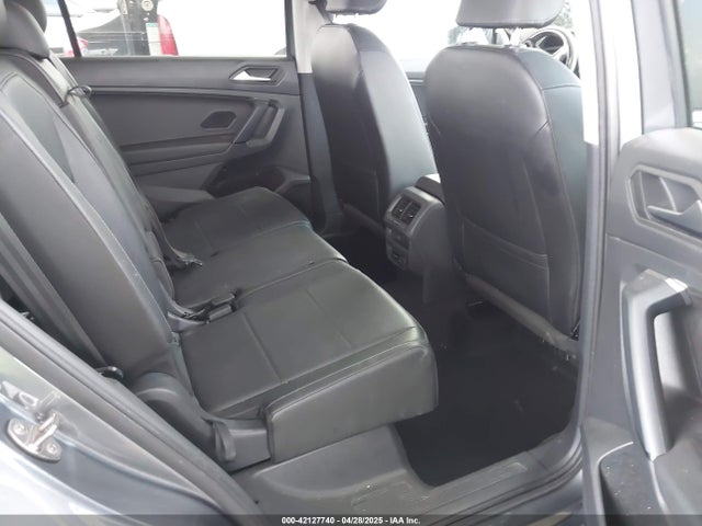 3VV3B7AX5KM161599 Volkswagen Tiguan 2.0t Se/2.0t Sel/2.0t Sel R-line/2.0t Sel R-line Black