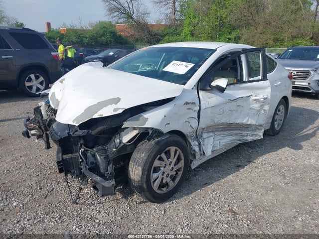 Hyundai ELANTRA SE 2017 5NPD74LF2HH209629 Image 2