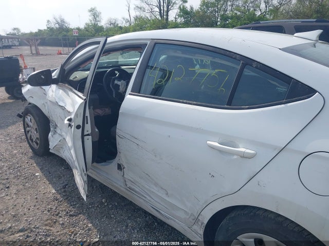 Hyundai ELANTRA SE 2017 5NPD74LF2HH209629 Image 6