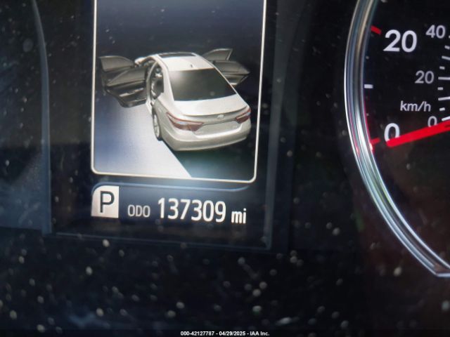 4T1BF1FKXHU374668 Toyota CAMRY SE