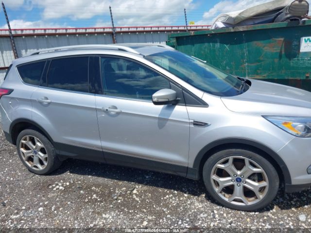 1FMCU0J99HUB23567 Ford Escape Titanium