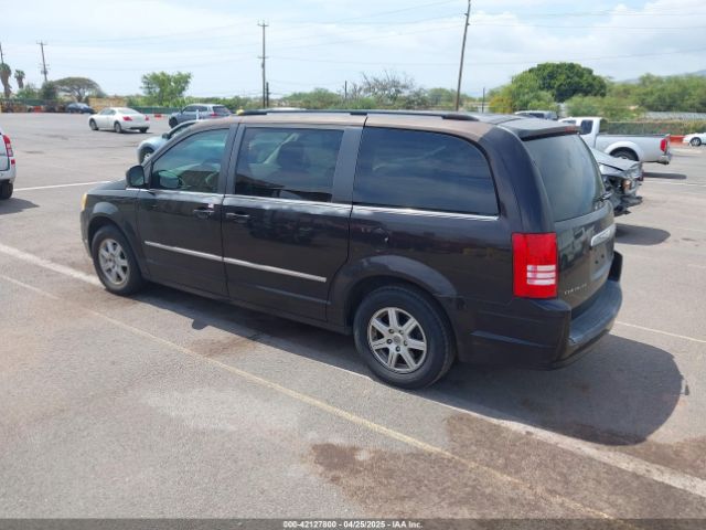 2010 CHRYSLER TOWN & COUNTRY 2A4RR5D17AR435516 Photo 2