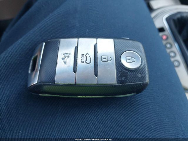 KNDPC3ACXF7712113 KIA Sportage Ex