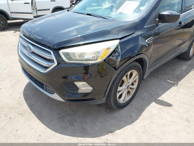 1FMCU0GD7HUA75823 Ford ESCAPE SE