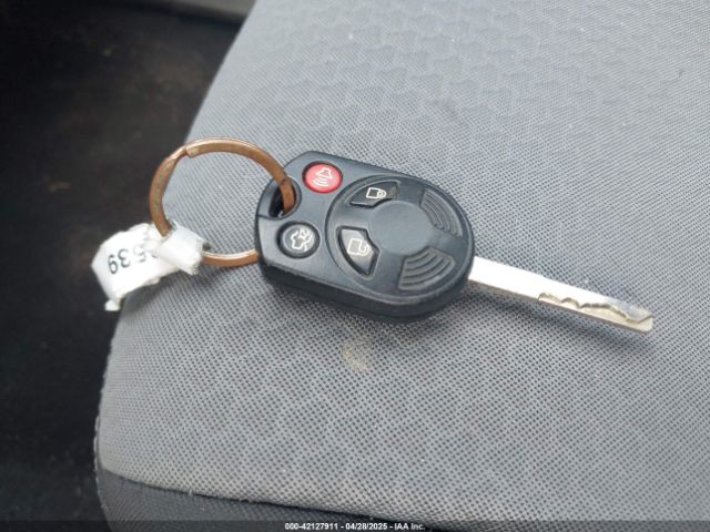 1FMCU0GD8HUE00754 Ford ESCAPE SE