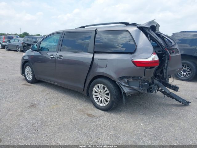 5TDYK3DCXFS688971 Toyota Sienna Xle 8 Passenger