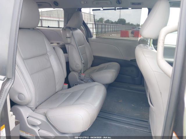 5TDYK3DCXFS688971 Toyota Sienna Xle 8 Passenger
