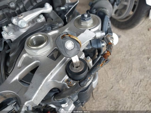 2008 HONDA CBR1000 JH2SC59098M004852 Photo 10