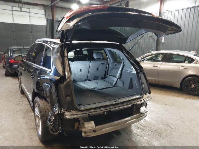2021 AUDI Q7 WA1LJAF7XMD029874 Photo 2