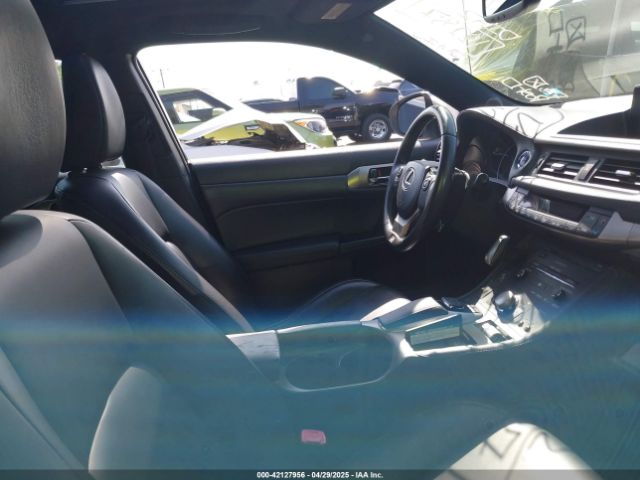 JTHKD5BH5F2236734 Lexus CT 200H