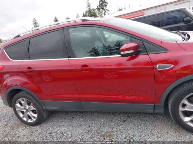 1FMCU9J9XEUD71715 Ford Escape Titanium