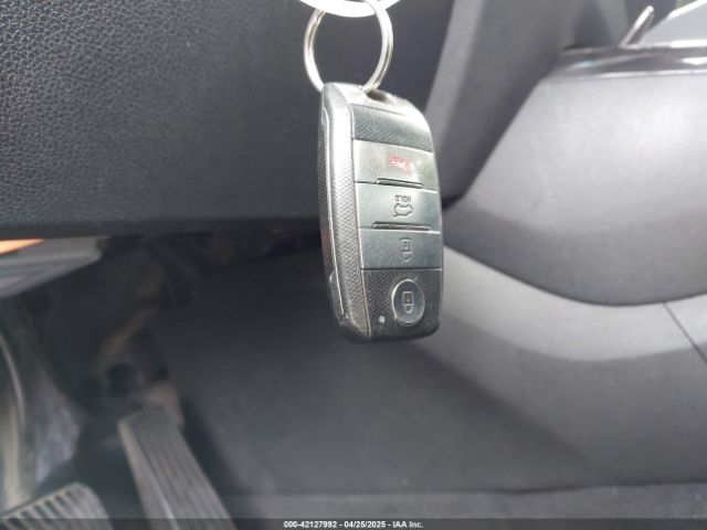 5XYPH4A50GG160599 KIA Sorento 3.3l Ex