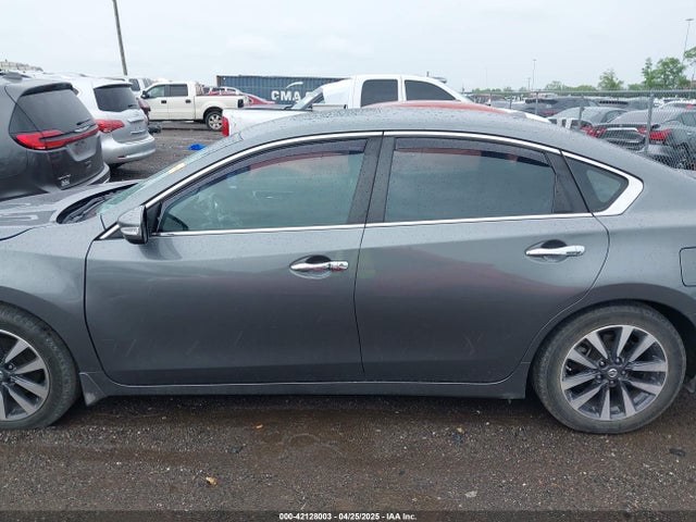 1N4AL3APXHC256798 Nissan Altima 2.5 Sv