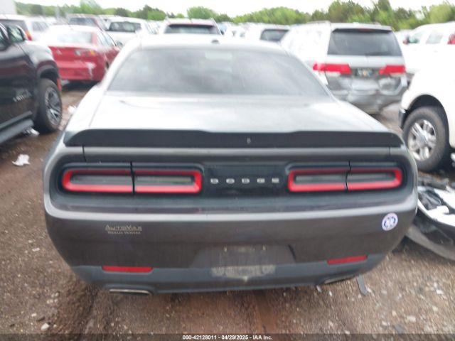 2C3CDZAGXKH500459 Dodge Challenger Sxt