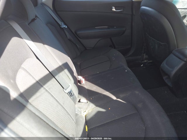 5XXGT4L31GG107795 KIA Optima Lx