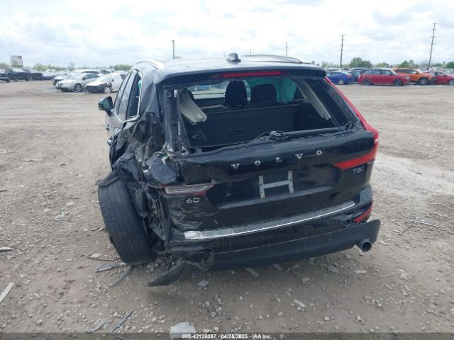 2021 VOLVO XC60 YV4102RKXM1739748 Photo 5