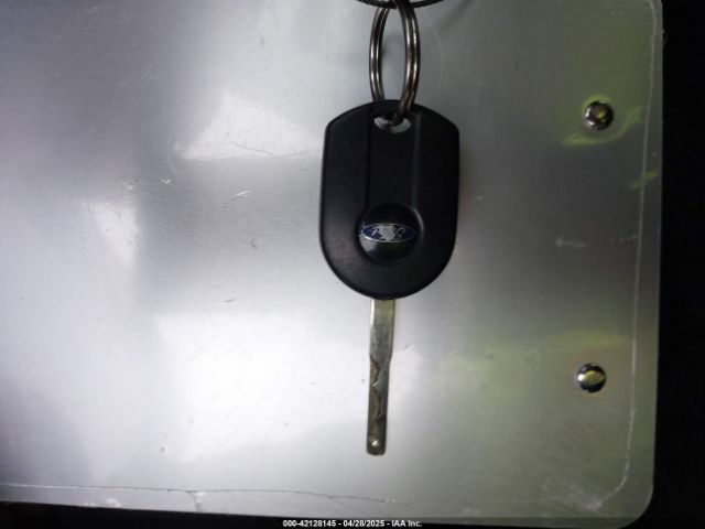 1FADP3K21GL271306 Ford FOCUS SE