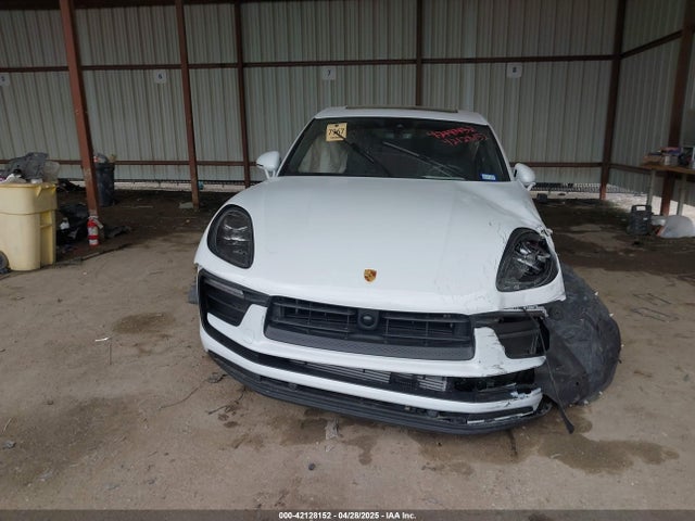 Porsche Macan T 2024 WP1AA2A59RLB15956 Image 12