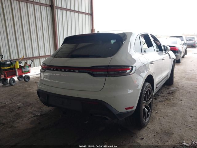 2024 PORSCHE MACAN WP1AA2A59RLB15956 Photo 3