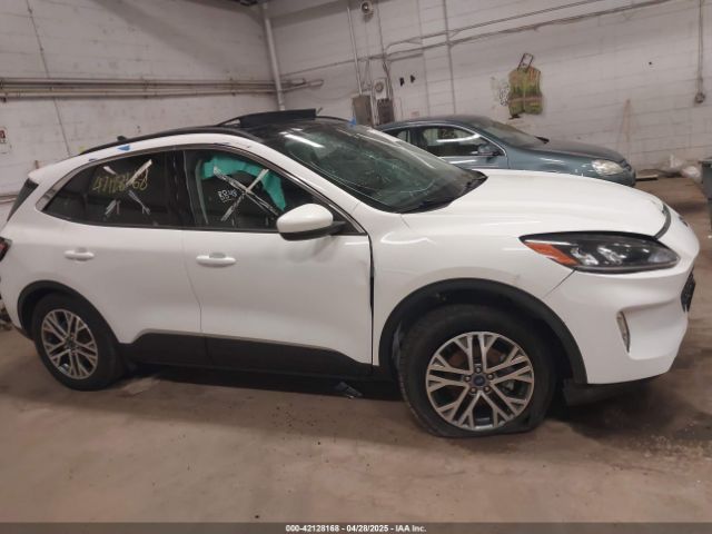 1FMCU9H68NUA43382 Ford ESCAPE SEL