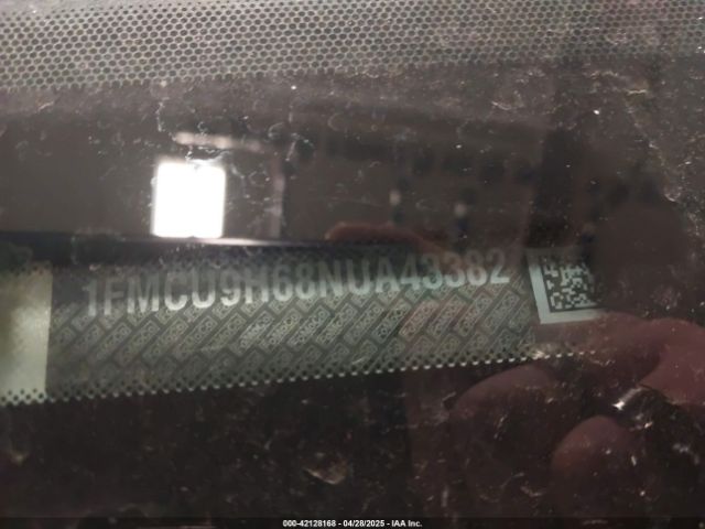 1FMCU9H68NUA43382 Ford ESCAPE SEL