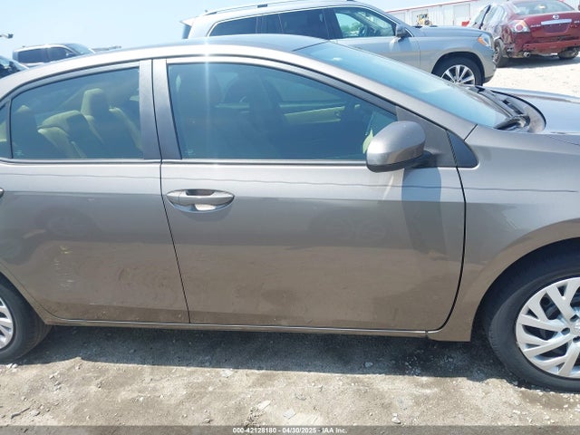 2T1BURHE0JC103542 Toyota COROLLA LE