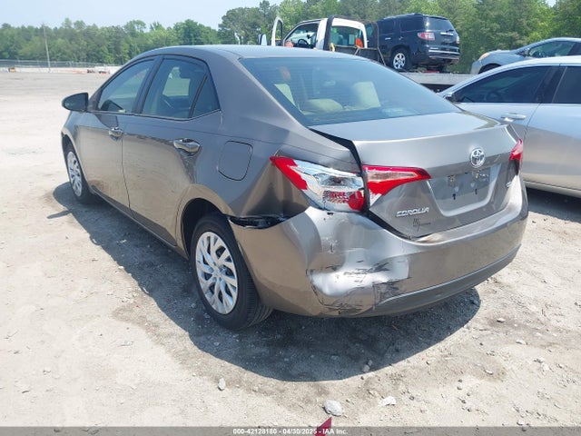 2T1BURHE0JC103542 Toyota COROLLA LE