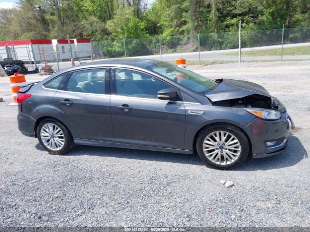 1FADP3J22JL314642 Ford Focus Titanium