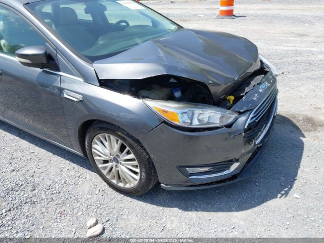 1FADP3J22JL314642 Ford Focus Titanium
