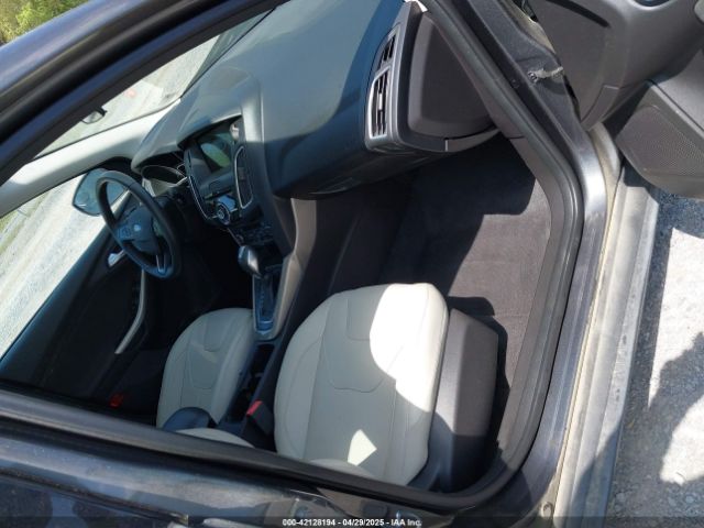 1FADP3J22JL314642 Ford Focus Titanium